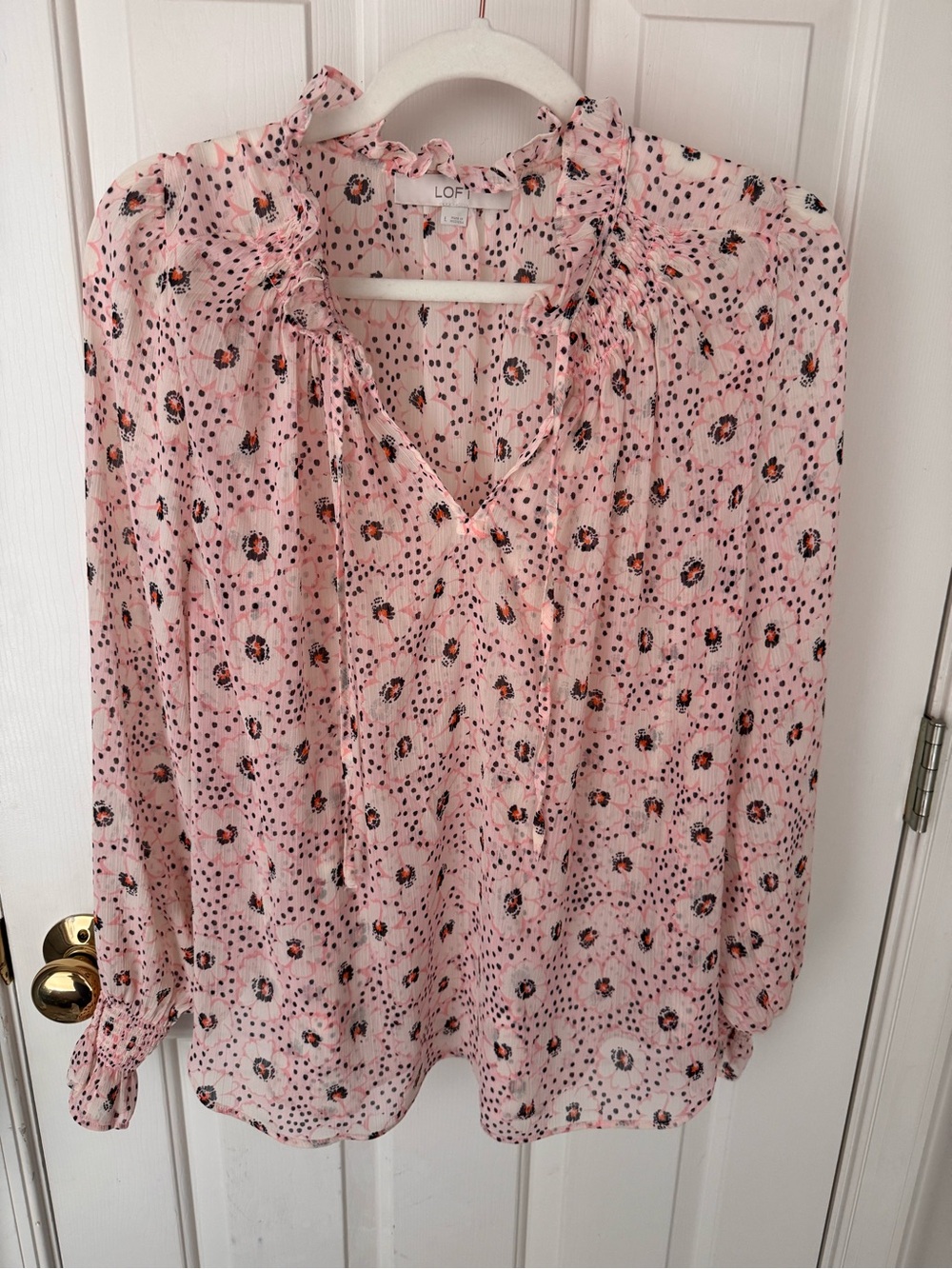 NWOT LOFT Women's Pink Floral Print Ruffle Neck Tie Blouse